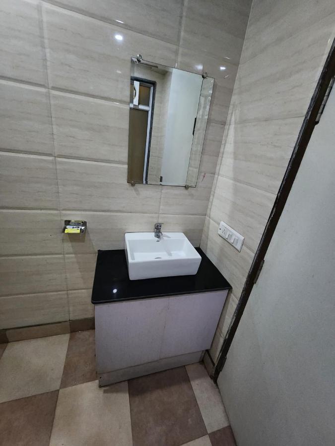Hotel King Residency